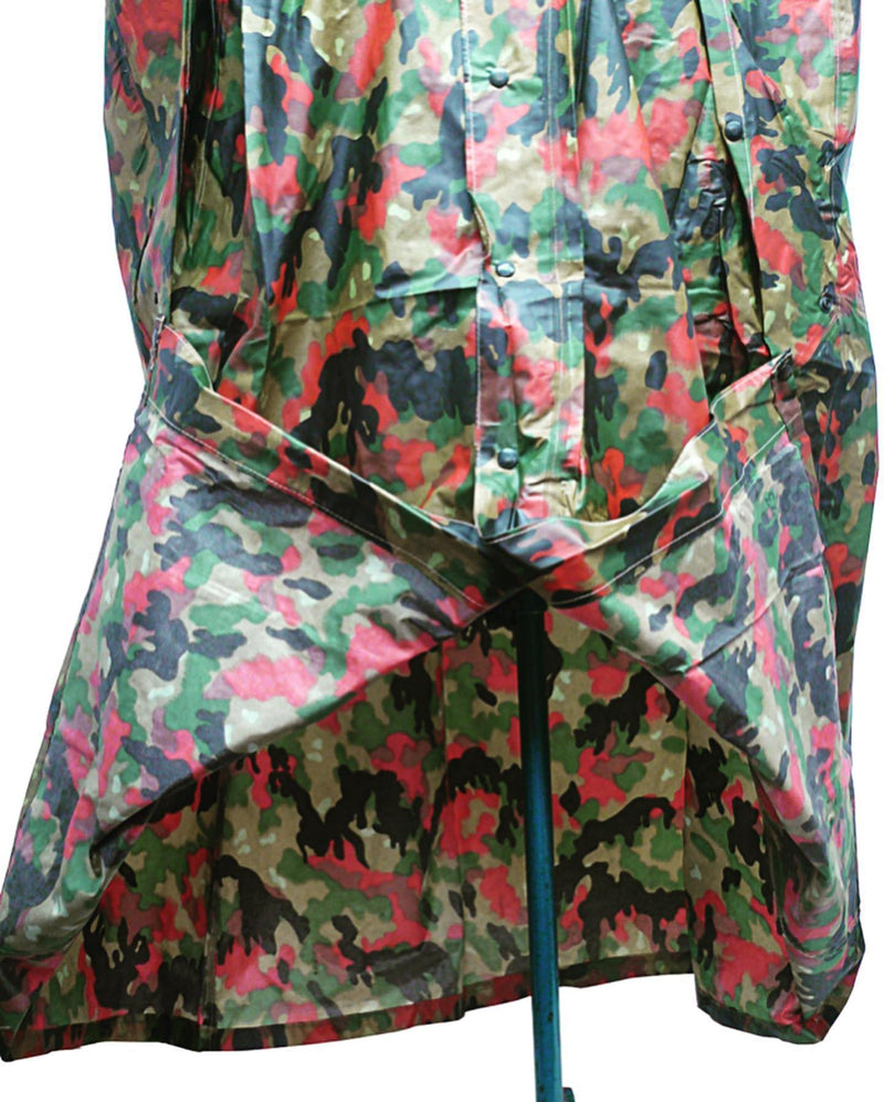 Poncho de camuflaj impermeabil elvețian – stil militar