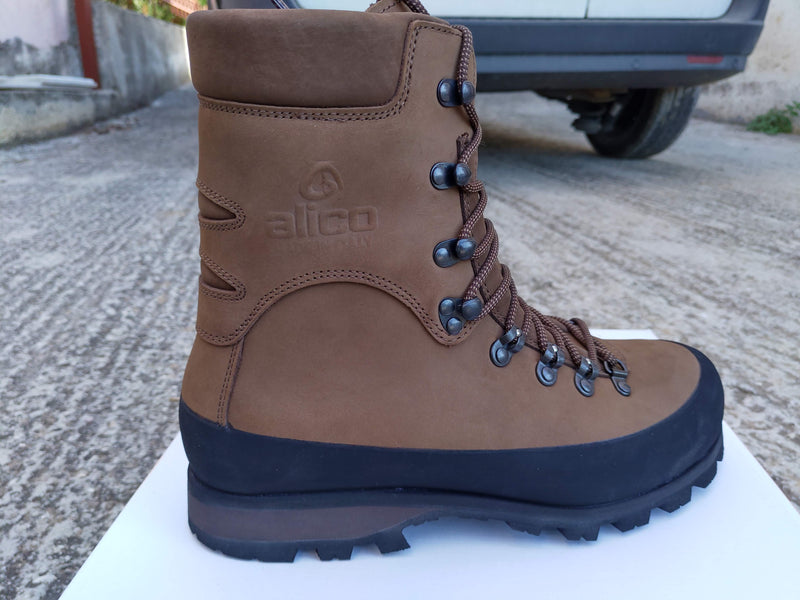 Италиански водоустойчиви обувки за планинарство Vibram Alico