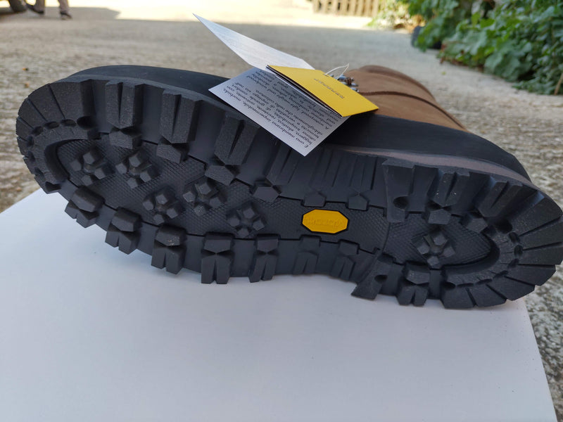Италиански водоустойчиви обувки за планинарство Vibram Alico